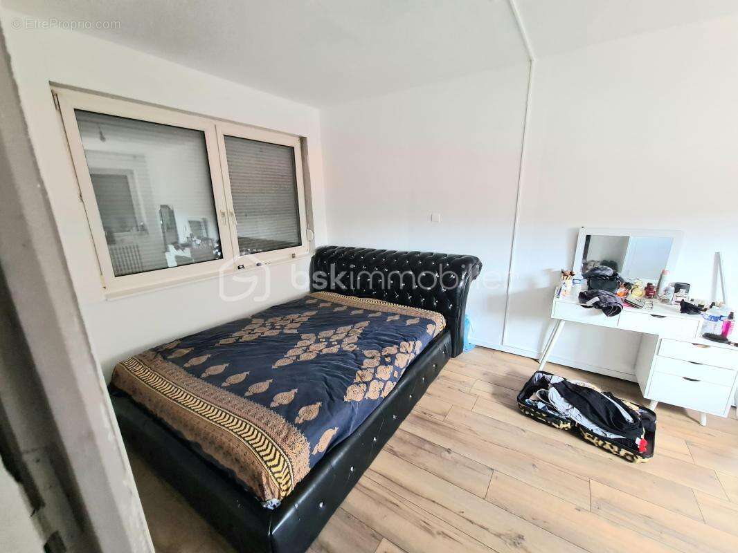 Immeuble de rapport – 6 appartements – 5 déjà loués – Bonne rentabilité - photo 12