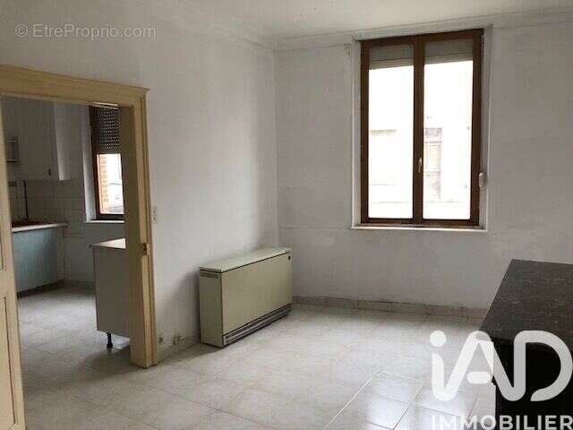 Maison 194 m² à Villeseneux  - photo 8
