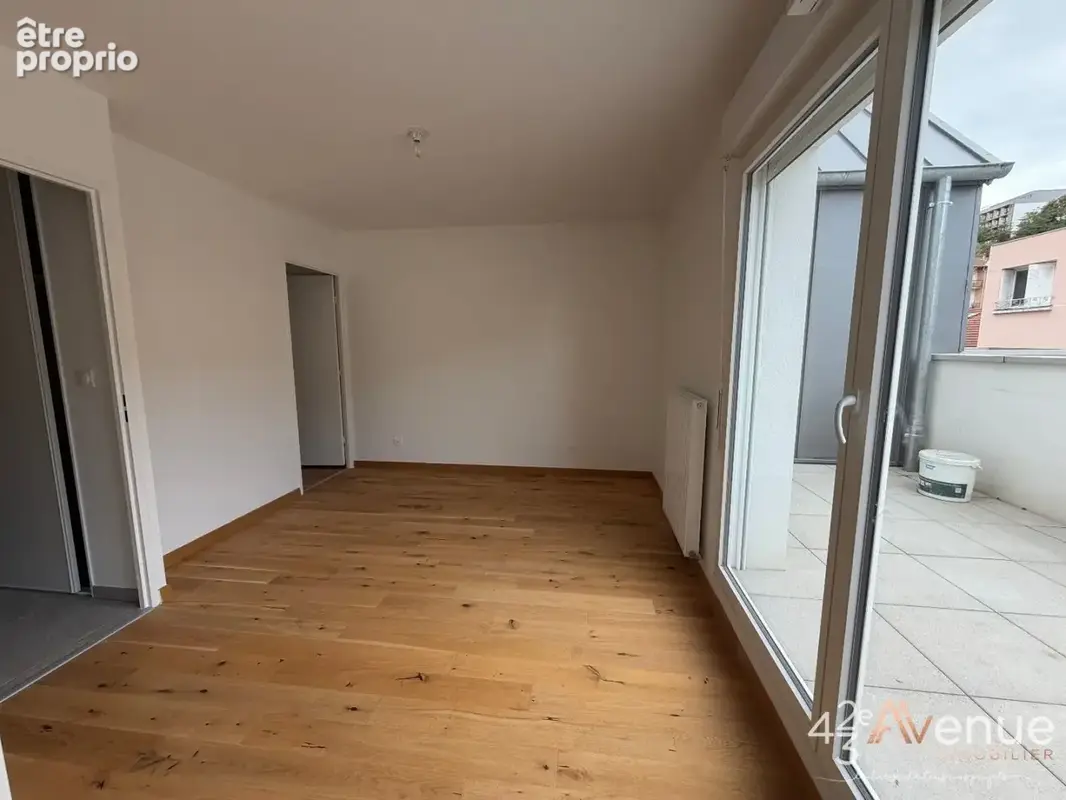 Appartement 4 pièces 91 m² à vendre à Saint-Etienne (42000) - photo 3