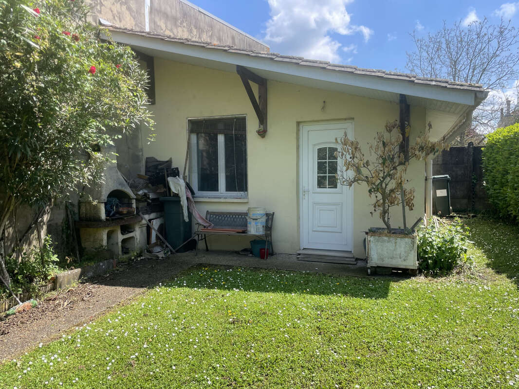 Maison à CASTILLON-LA-BATAILLE