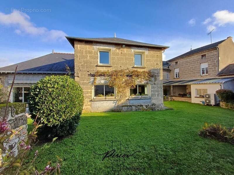 Maison à DOUE-LA-FONTAINE