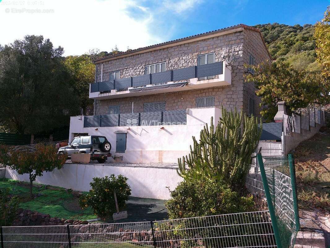 Maison à OSANI