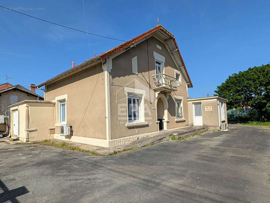 Maison à MONTPON-MENESTEROL