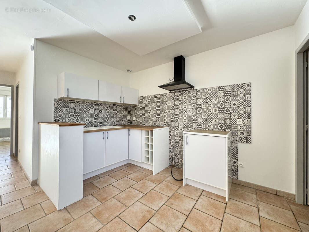 Maison à BARBEZIEUX-SAINT-HILAIRE