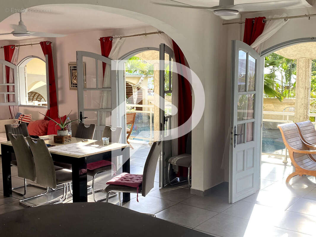 Maison à LA POSSESSION