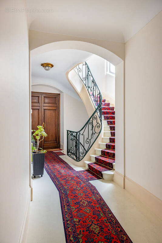 Appartement à PARIS-9E