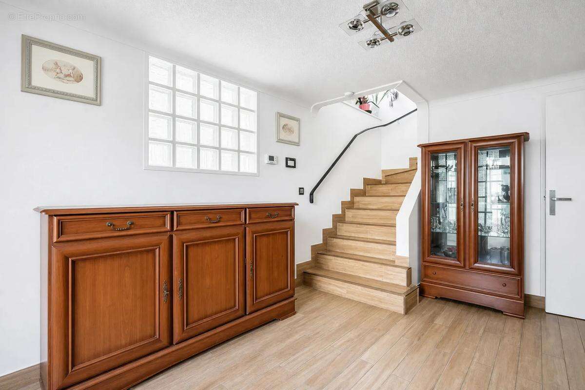 Maison spacieuse à Villemomble, secteur prisé - photo 4