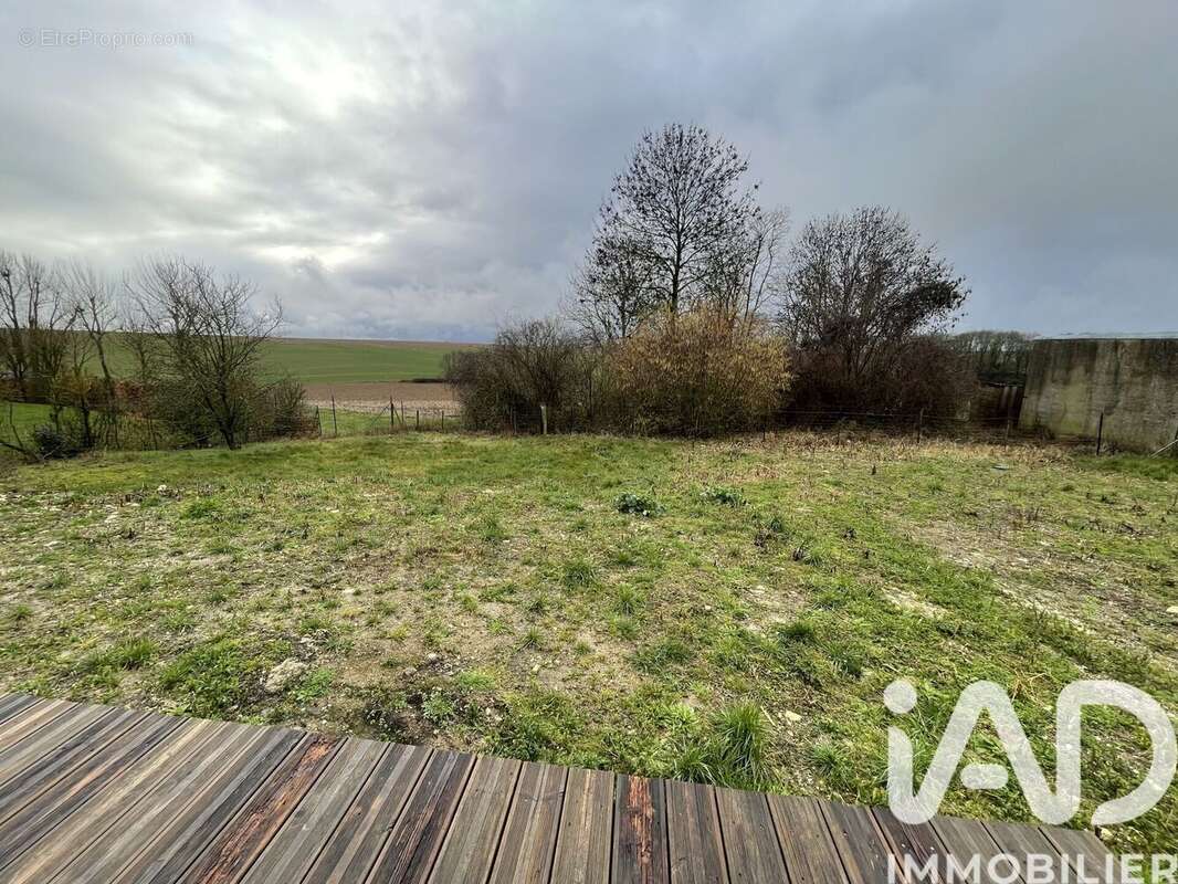 Maison 75 m² à Montigny-Le-Franc  - photo 8