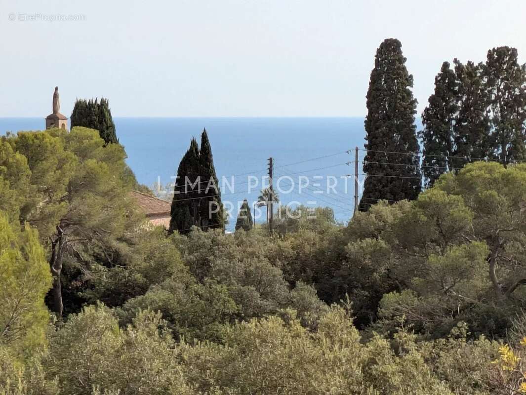 Appartement à VALLAURIS