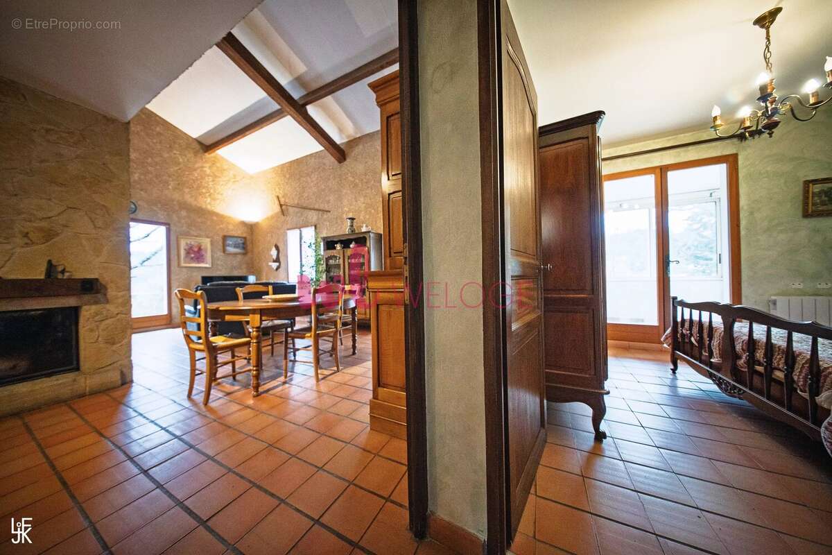 Maison à ROUMOULES