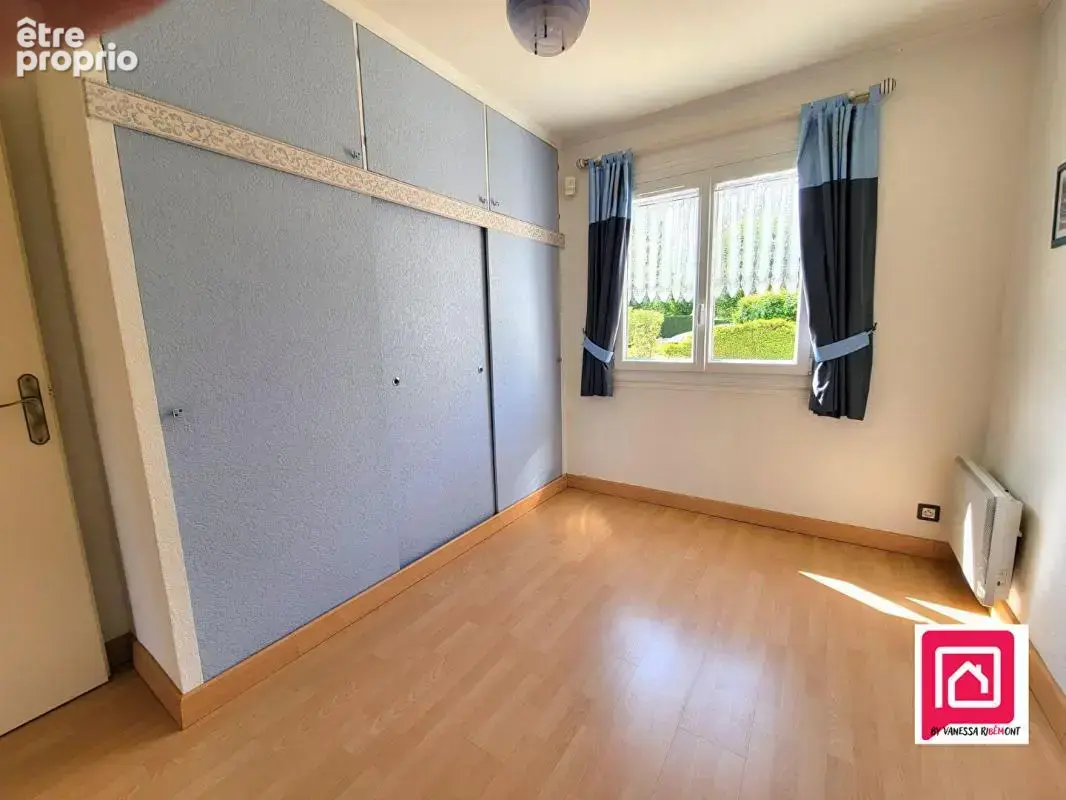 Propriété avec piscine couverte, salle de réception et 3 369 m² de terrain ? À seulement 10 minutes de Châteaudun - photo 10