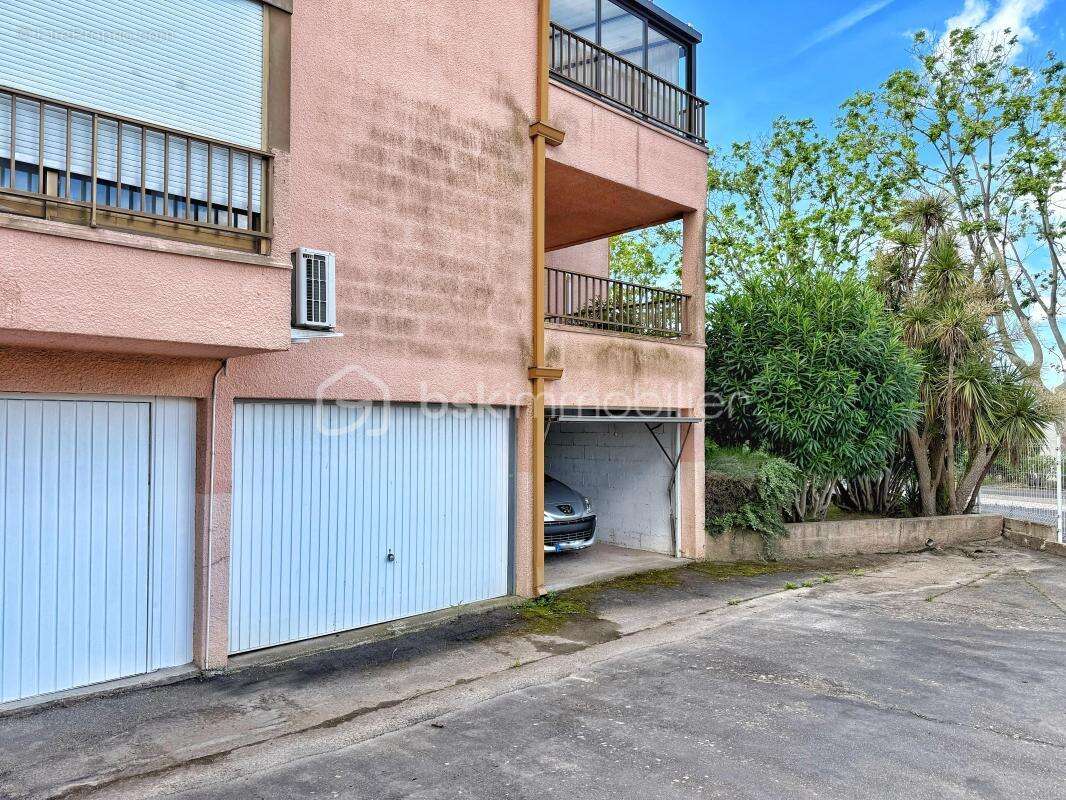 Parking à AGDE