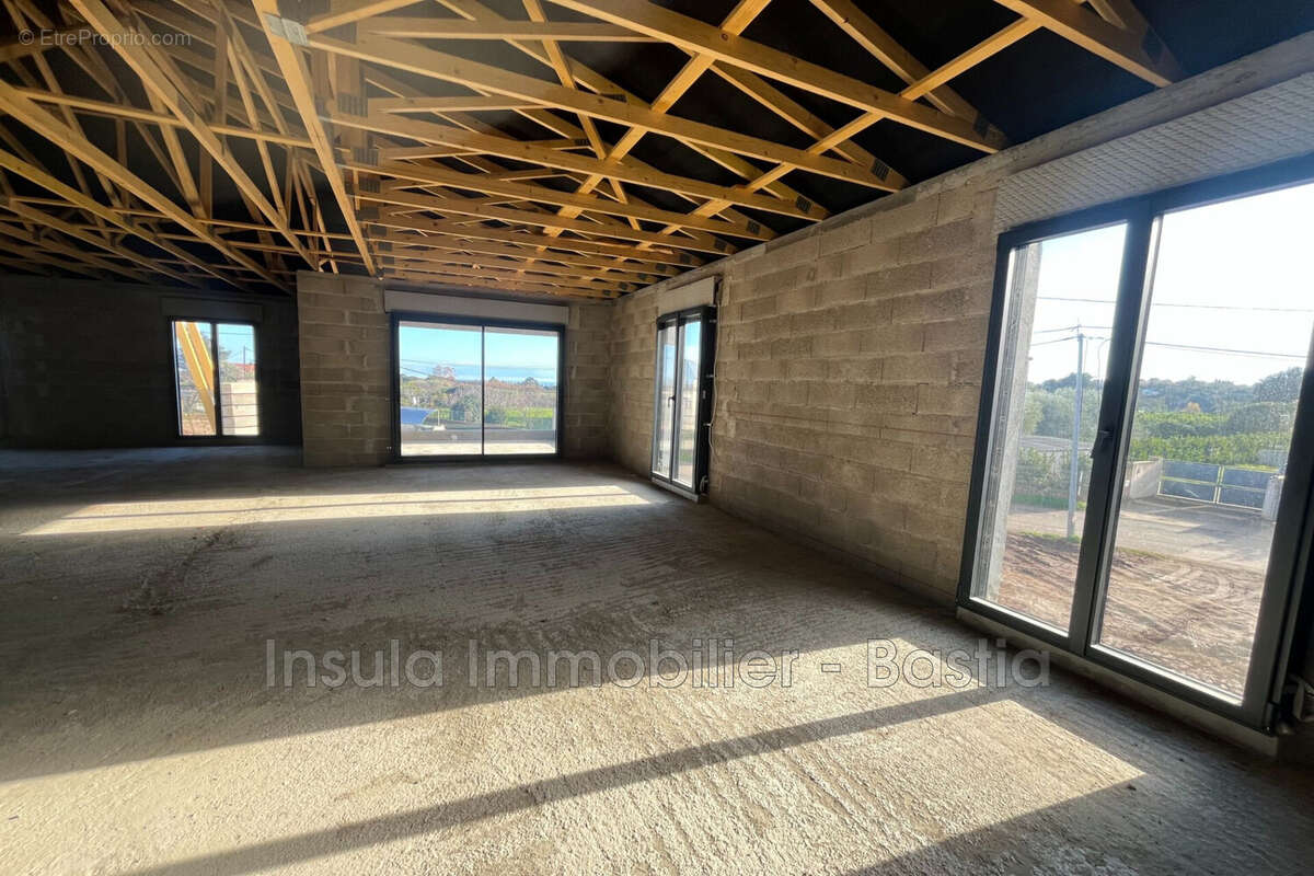 Appartement à SANTA-LUCIA-DI-MORIANI