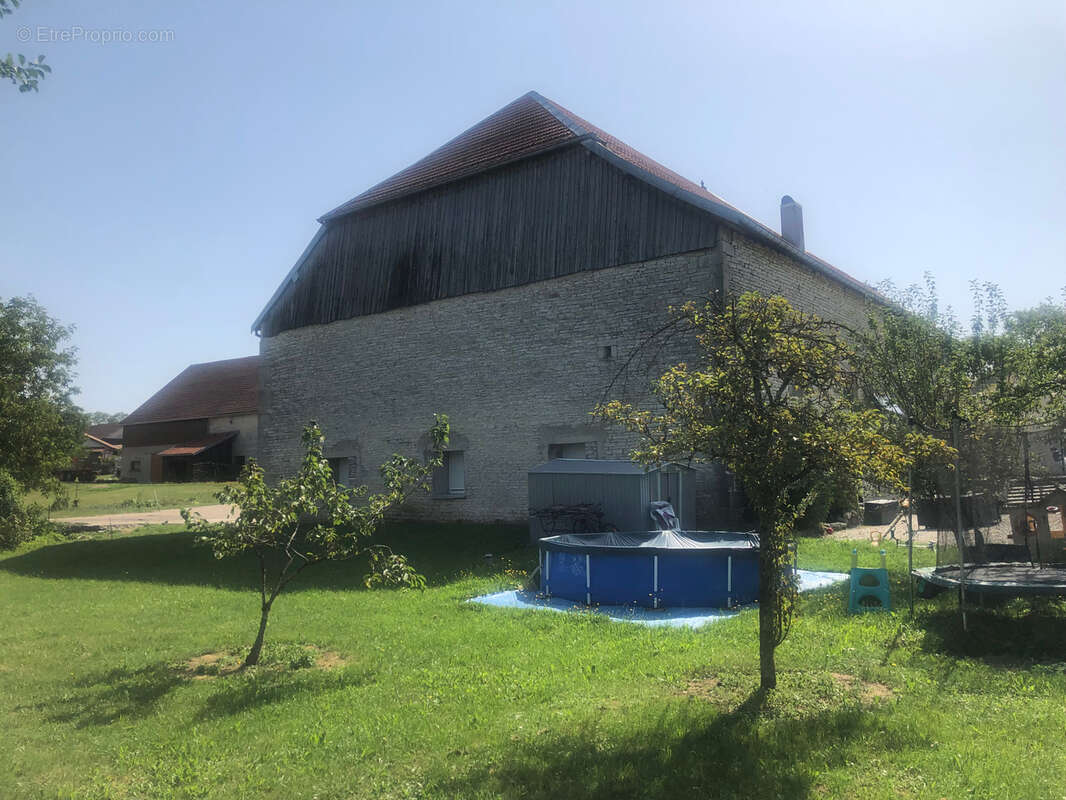 Appartement à VERNIERFONTAINE