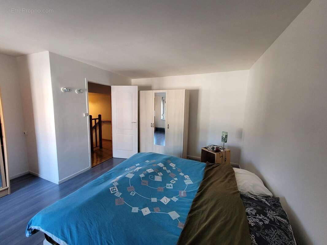 Maison à AVESNES-SUR-HELPE