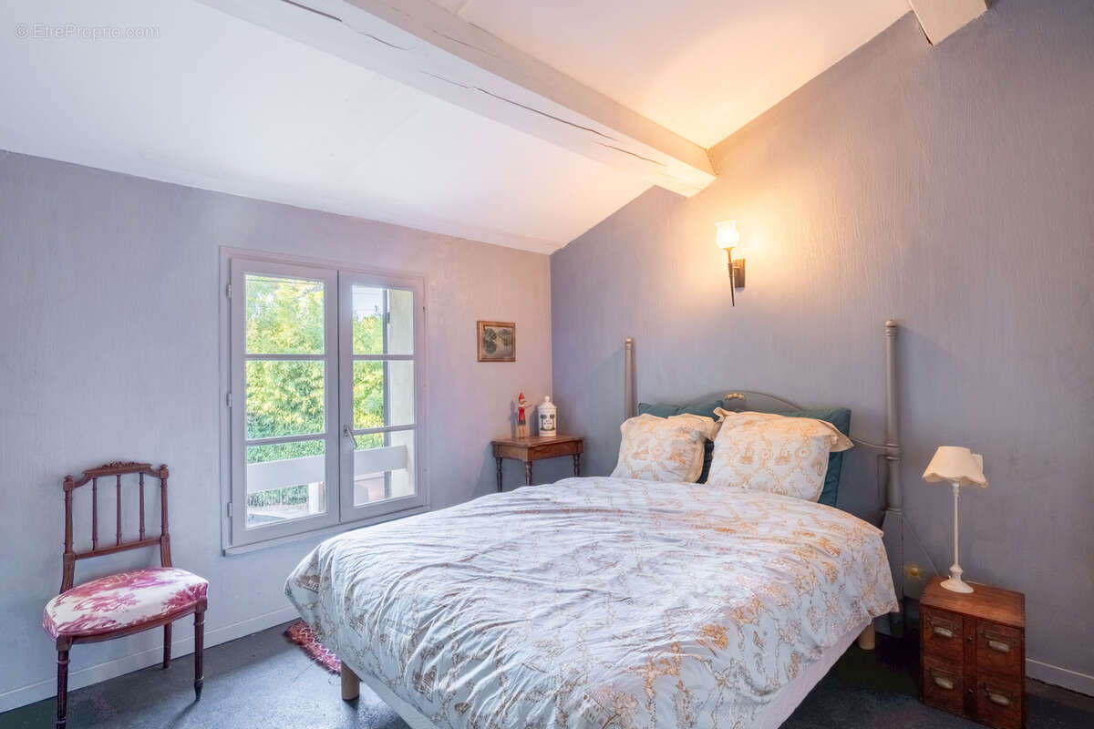 Maison à L&#039;ISLE-SUR-LA-SORGUE