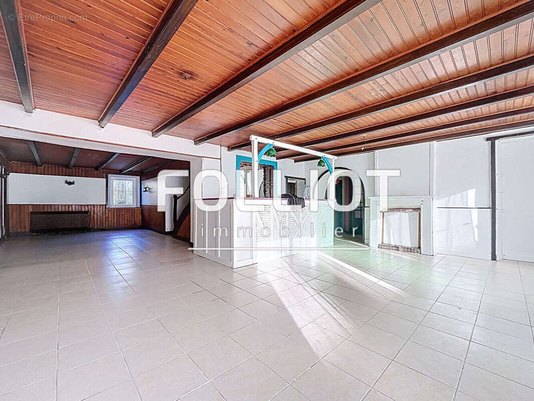 Maison à SAINT-SAUVEUR-LA-POMMERAYE