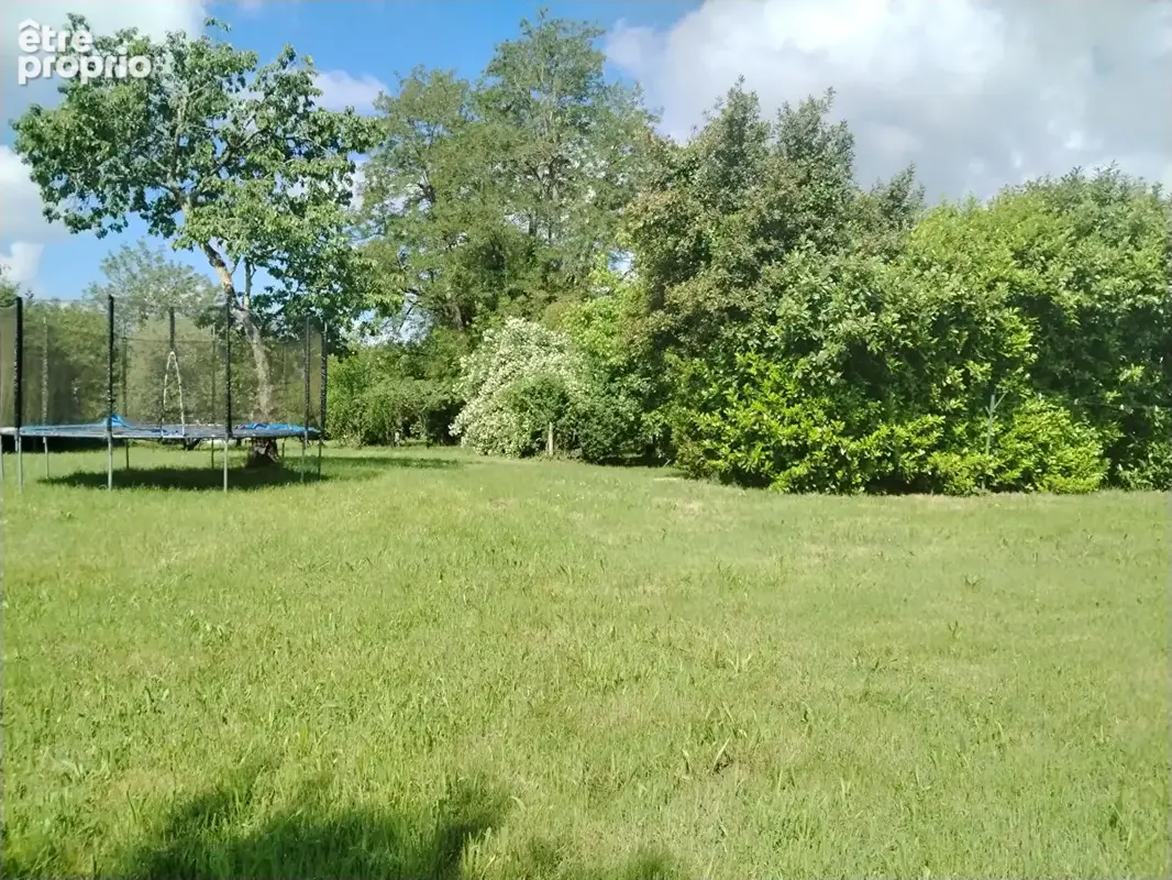 Maison avec 15786m² de terrain proche centre MONTPON MENESTEROL - photo 2