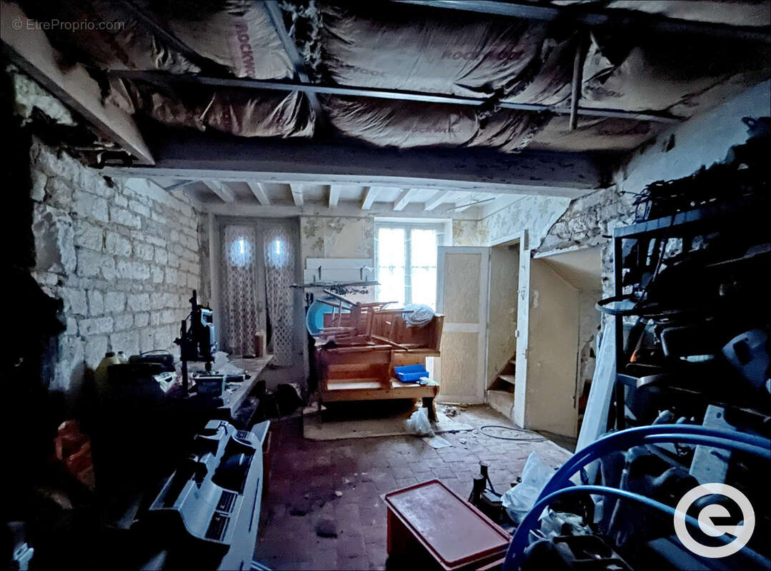 Maison à COURSON-LES-CARRIERES