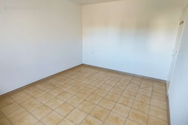 Maison à SAINT-GILLES