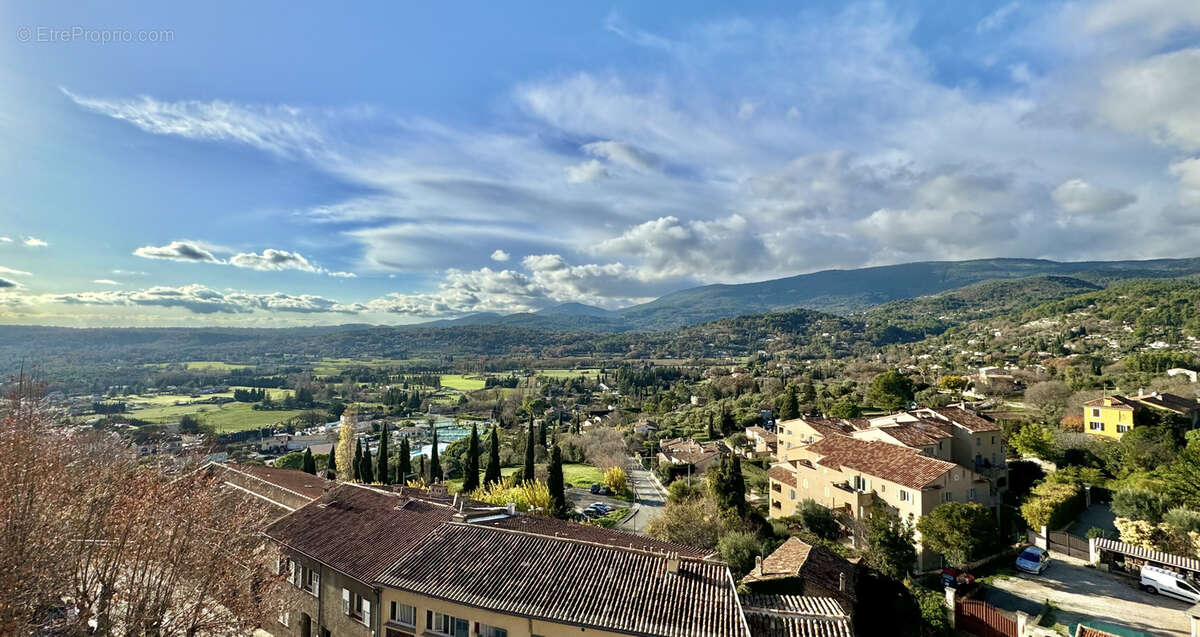 Appartement à FAYENCE