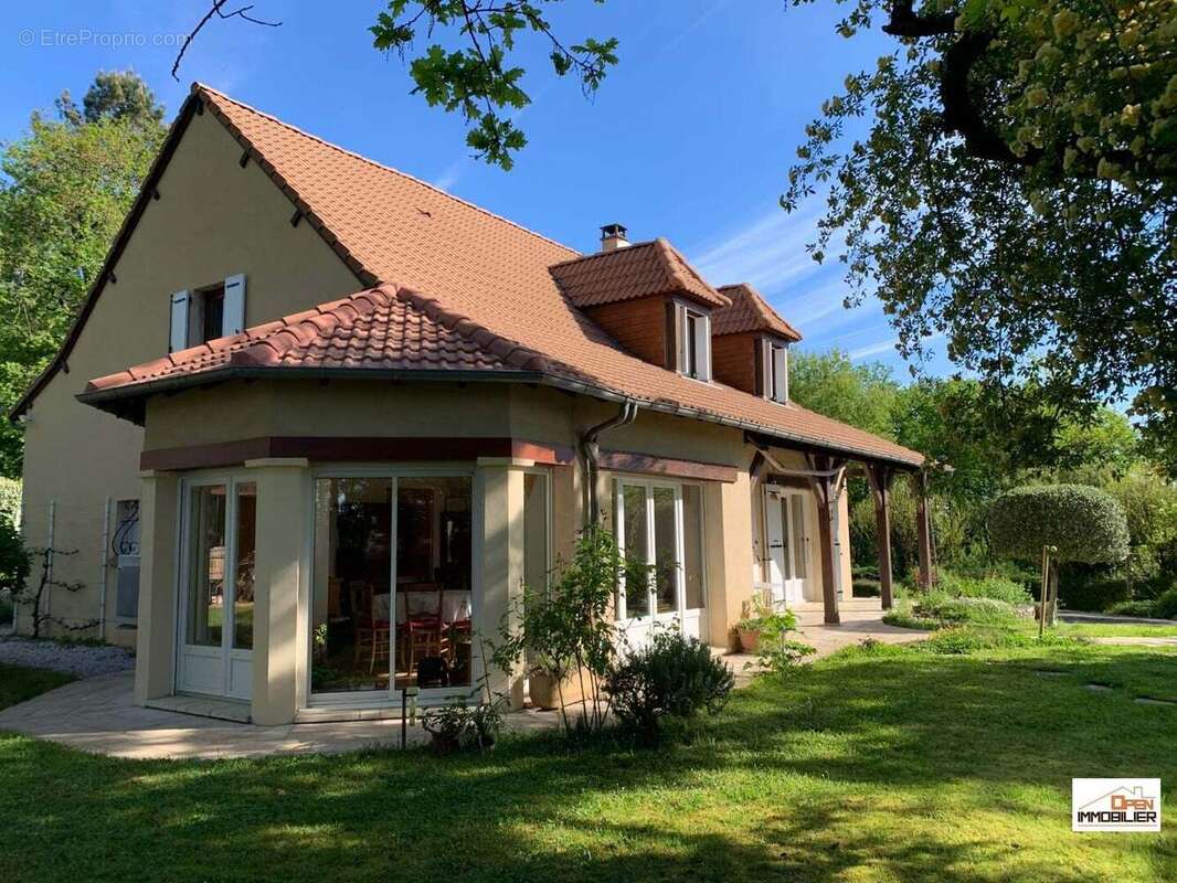 Maison à CUBLAC