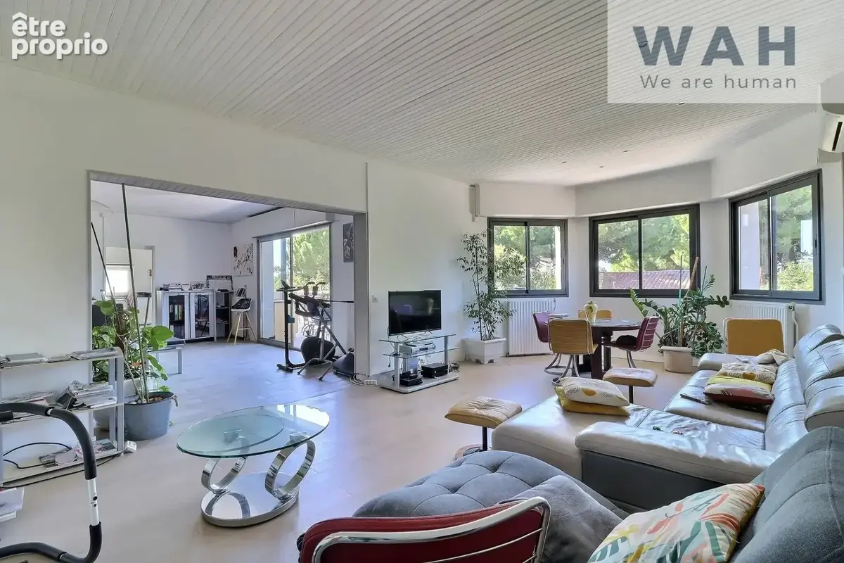 MAUGUIO   Maison 371 m2   Terrain 1100 m2   2 logements   Fo - photo 3