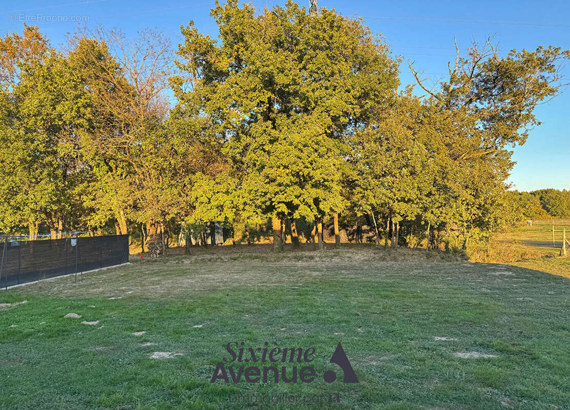 Maison à LES BARTHES