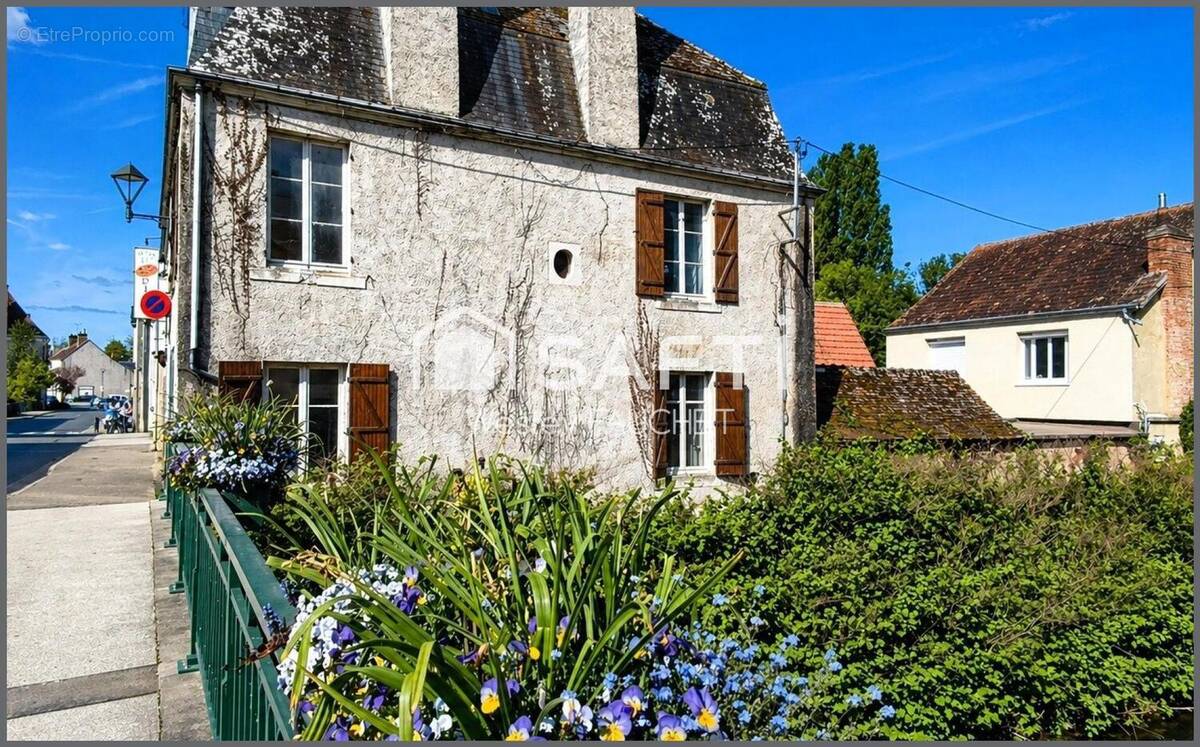 Photo 1 - Maison à BUZANCAIS