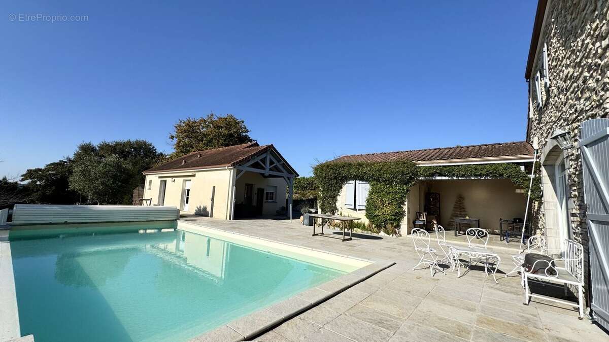 Maison à SALIES-DE-BEARN