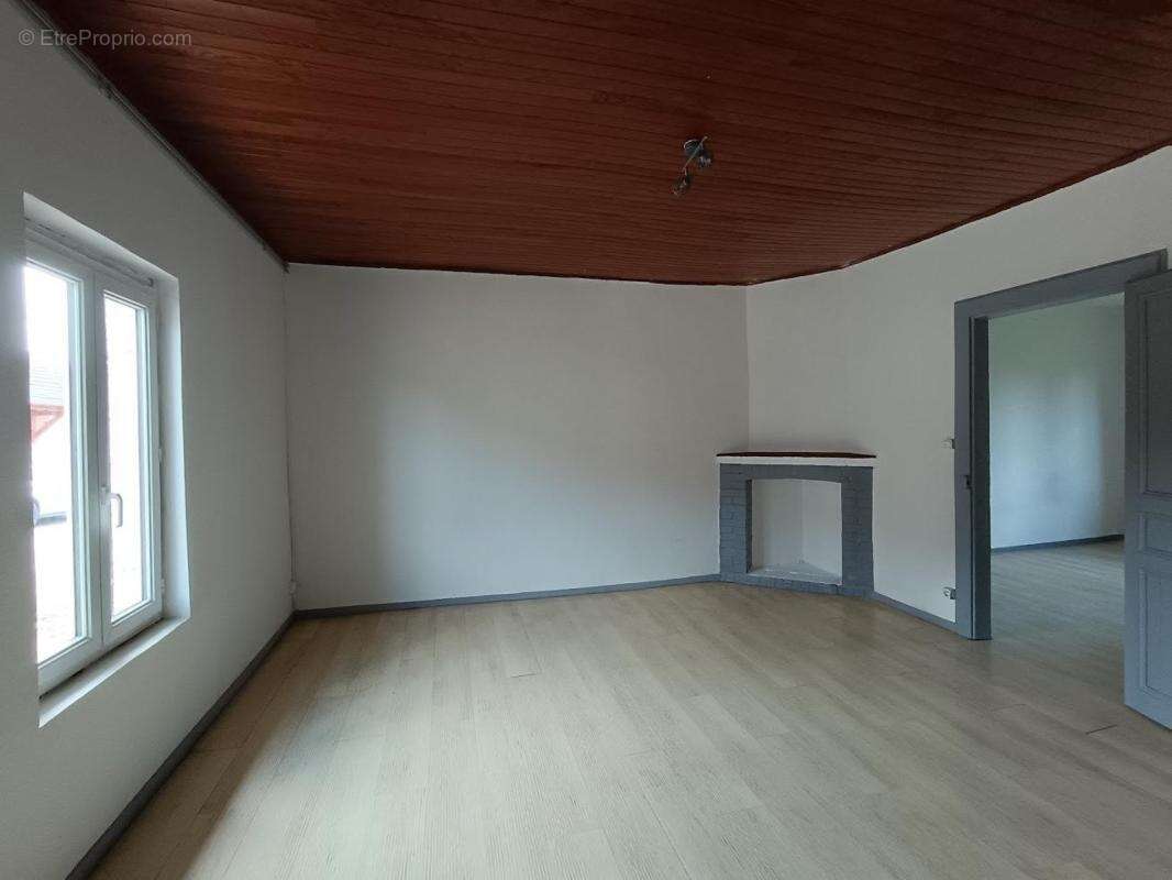 Maison à SAVIGNY-EN-REVERMONT