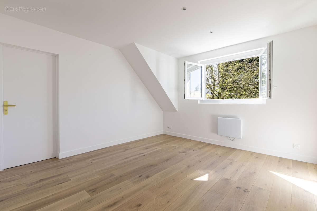 Maison à L'ETANG-LA-VILLE