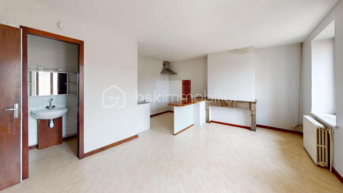 Appartement à FOUGEROLLES