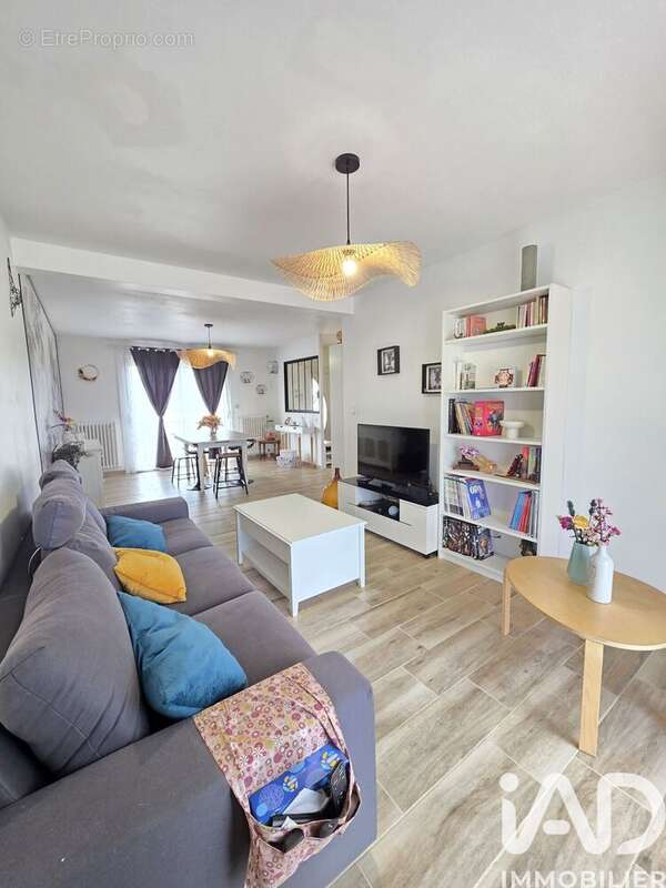 Photo 6 - Maison à NEUILLY-LE-REAL