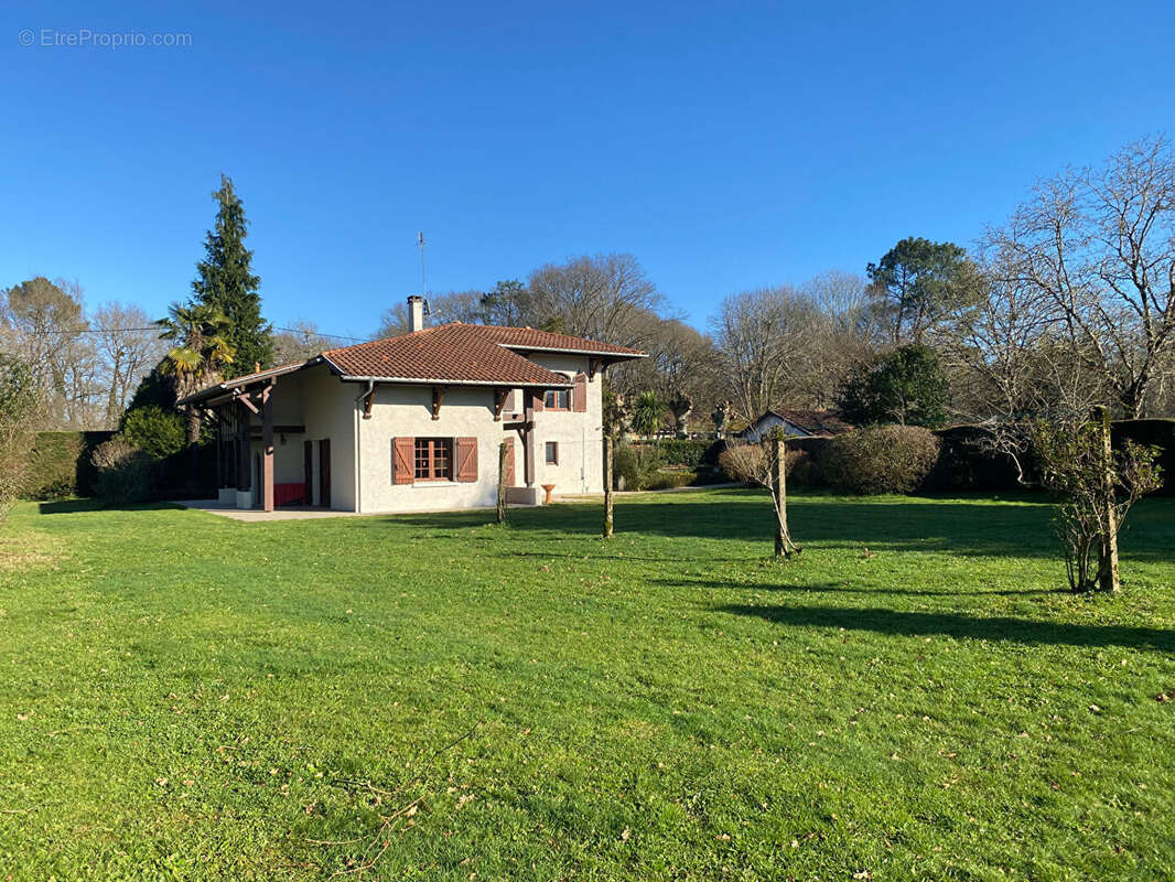 Maison à PRECHACQ-LES-BAINS