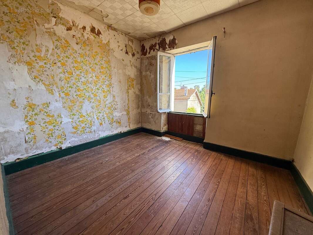 Maison 400 m² à Chatillon-Sur-Saone  - photo 7