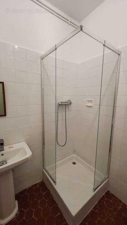 LA CIOTAT - APPARTEMENT T3/4 de 66m² - plein centre - - Appartement à LA CIOTAT