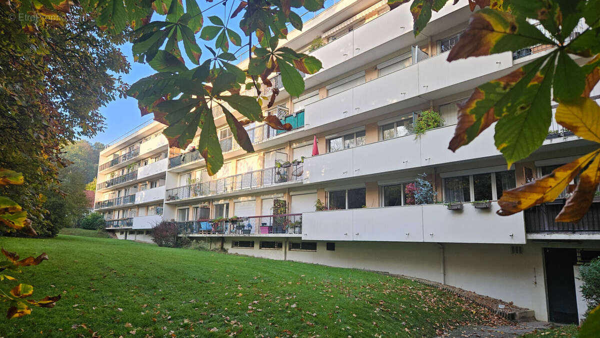 Appartement à VILLEBON-SUR-YVETTE