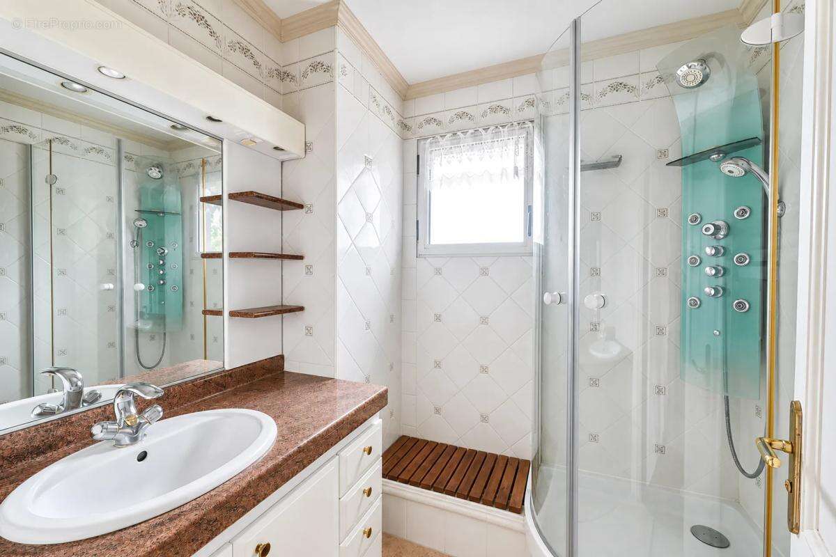 Appartement à AULNAY-SOUS-BOIS