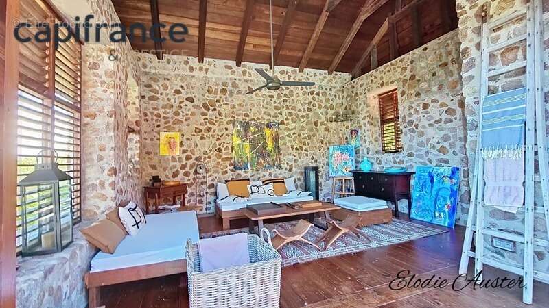 Maison à TERRE-DE-BAS