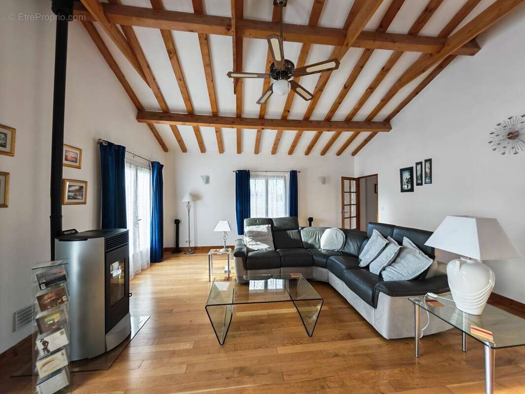 Maison 137 m² à Lauzun  - photo 3