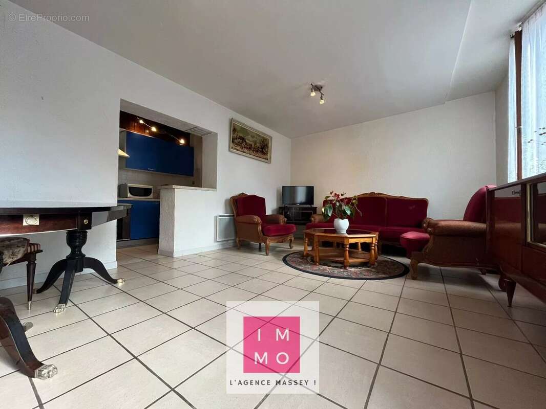 Appartement à TRIE-SUR-BAISE