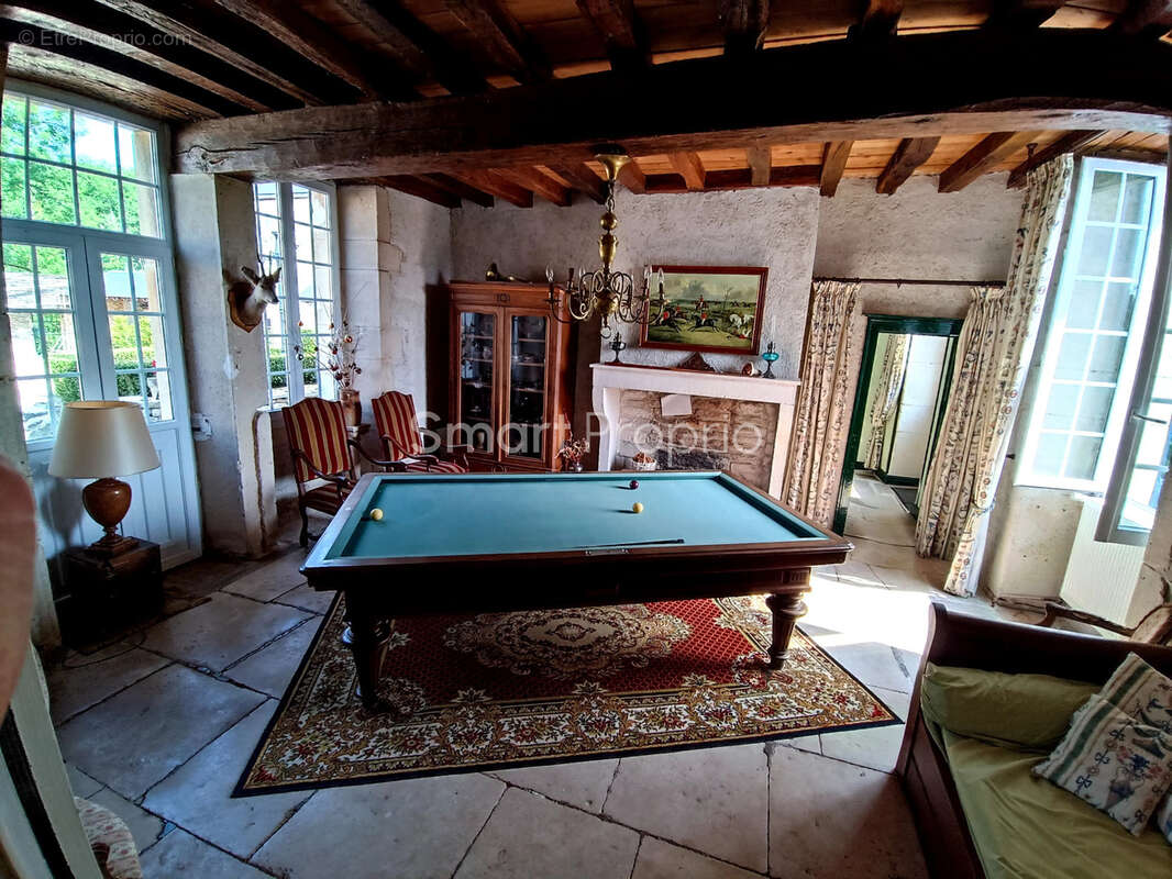 Maison à AVALLON