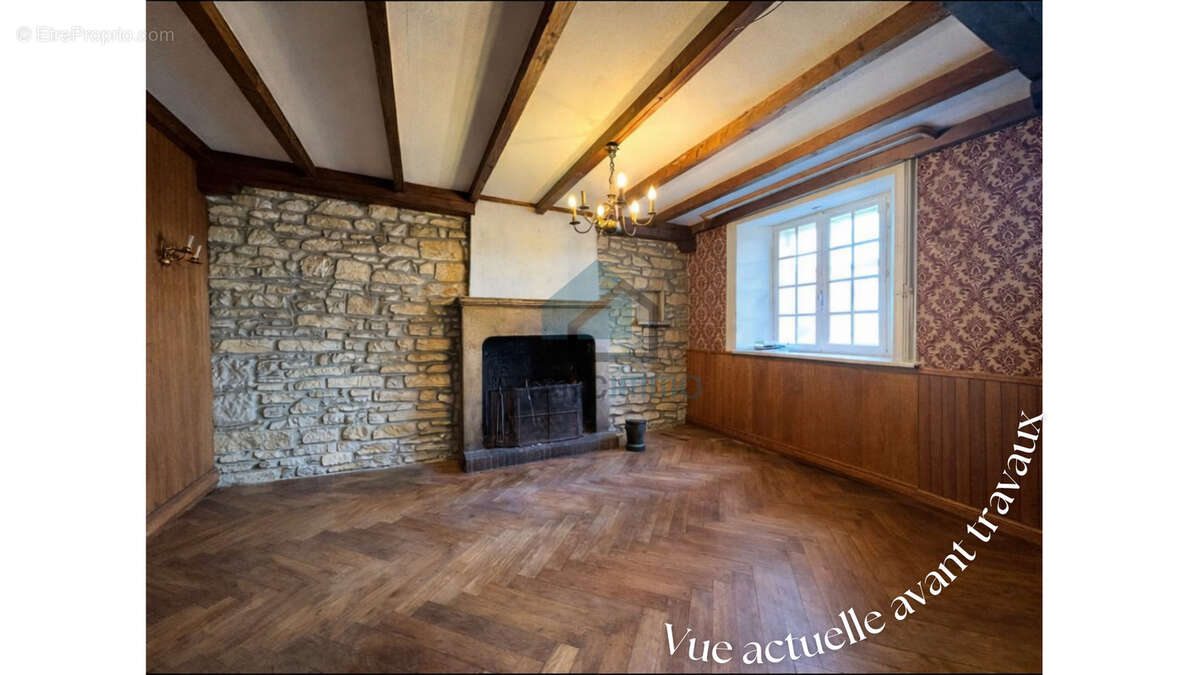 Appartement à CHARMAUVILLERS