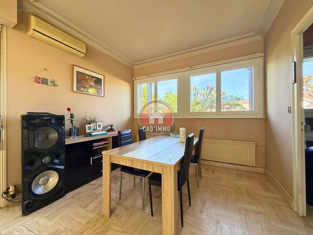 Appartement à EYMET