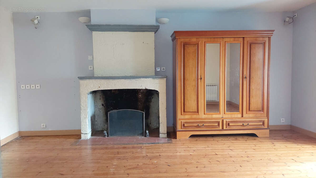Maison à SAINT-SAVINIEN