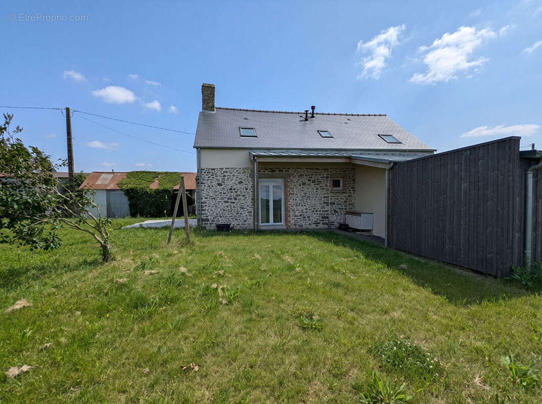 A VENDRE Maison rénovée 6 pièces de 106 m²  - CHERRUEIX (35120) - photo 15