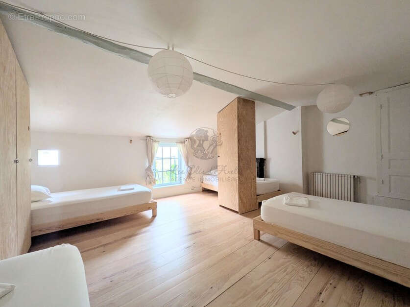 Maison à CLERMONT-FERRAND