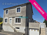 Maison à SAINT-PIERRE-MONTLIMART