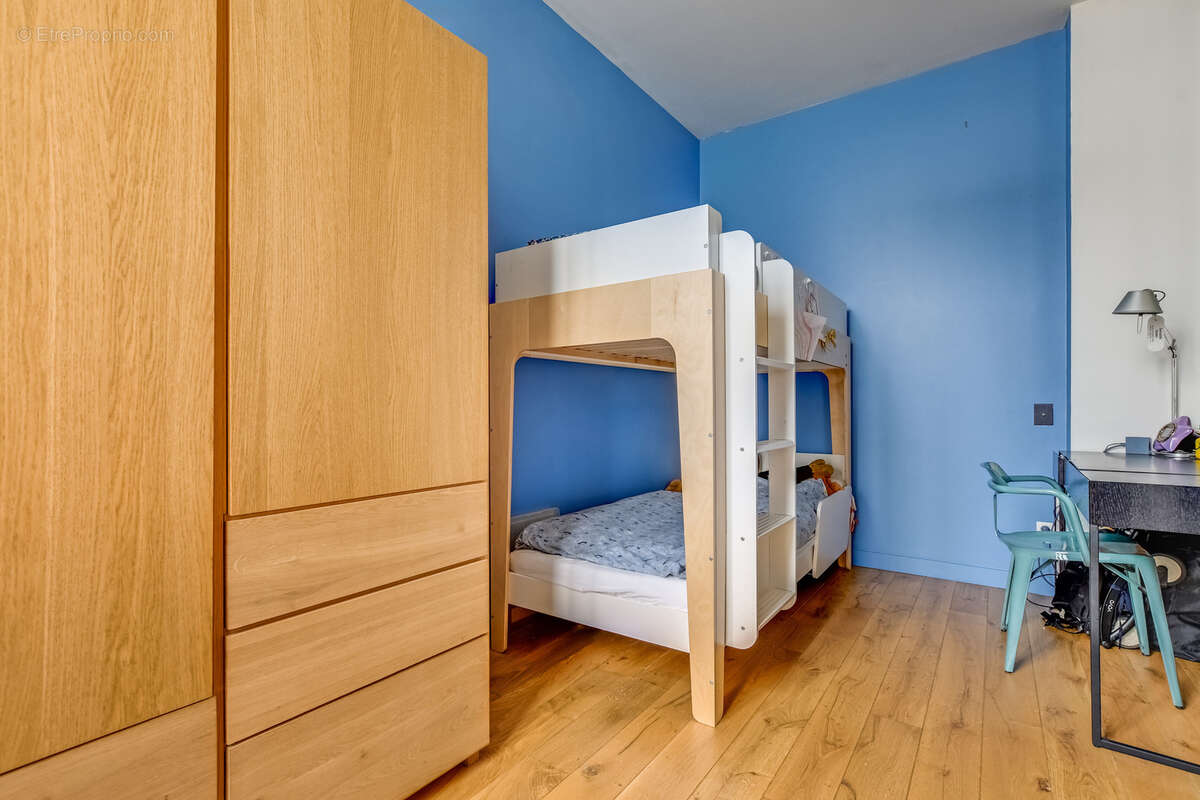 Appartement à PARIS-2E